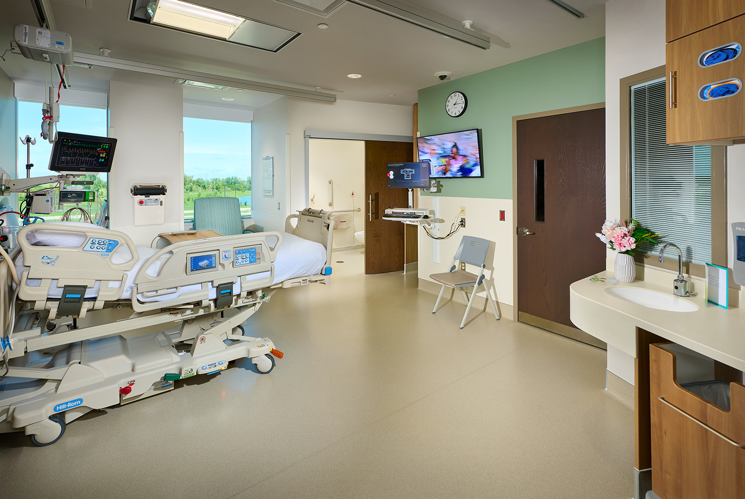 FHCP_Interiors_3_ICU_PatRm